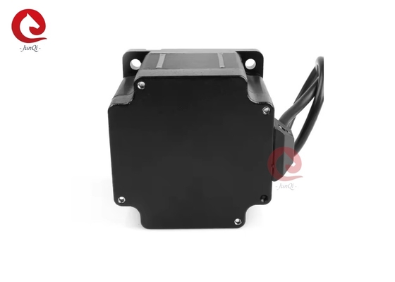 JUNQI Nema34 3 Fazlı Hibrit Adımlı Motor 1.2 derece 67mm Uzunluk 2.0N.M CNC Makine Parçaları